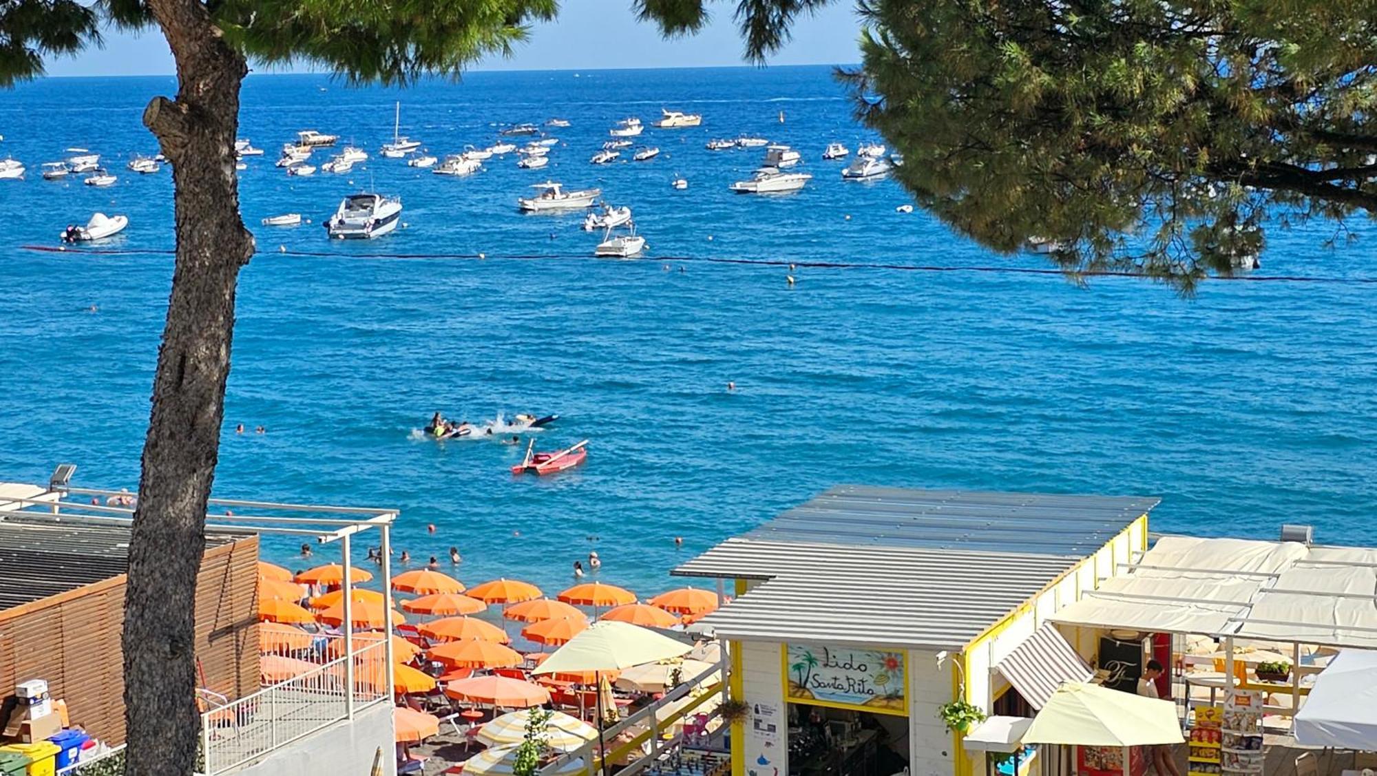Galene - Beachfront In Costa D'Amalfi Maiori Exterior foto